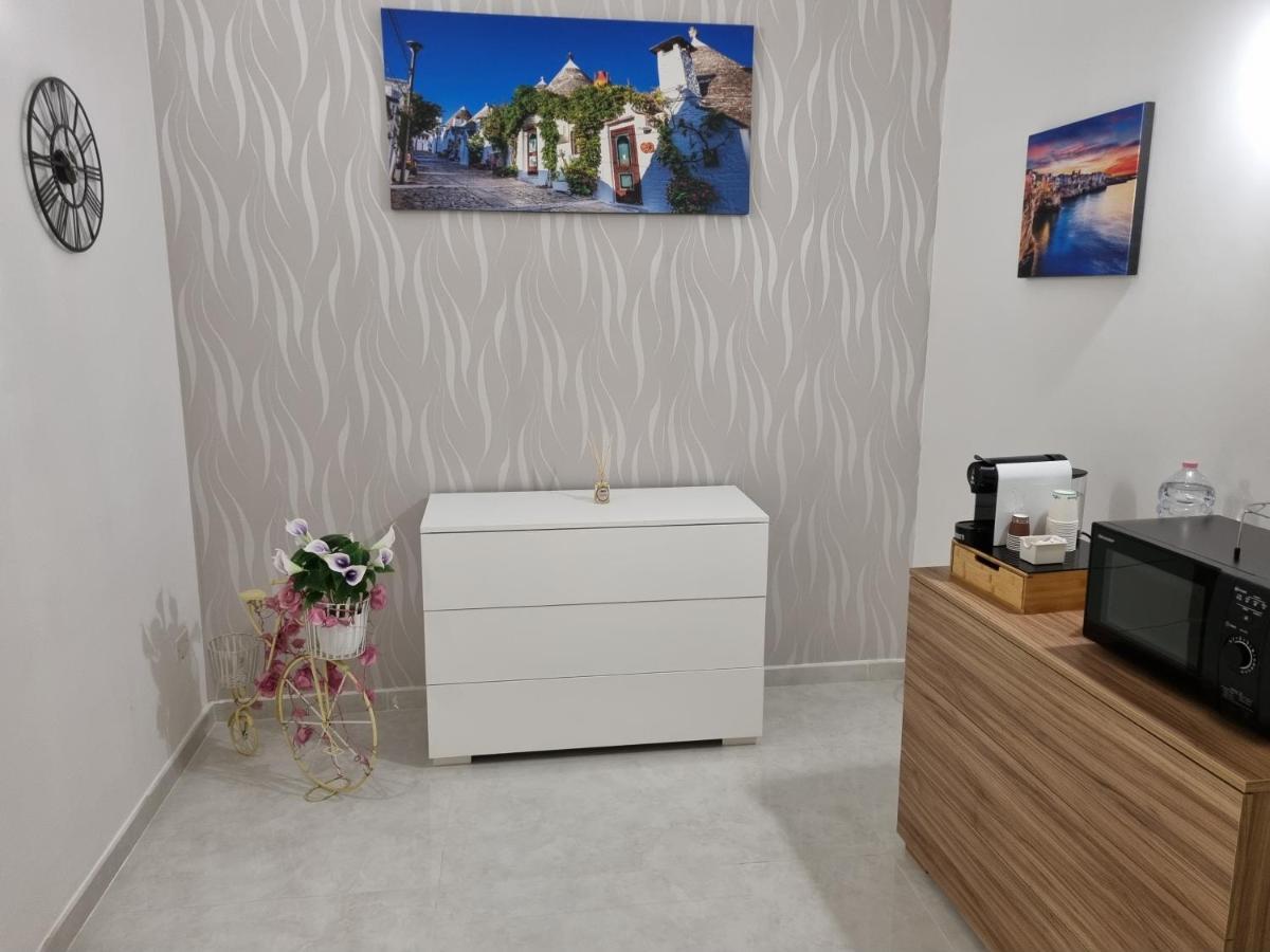 Locazione Turistica Adriatico Hotel Bari Buitenkant foto