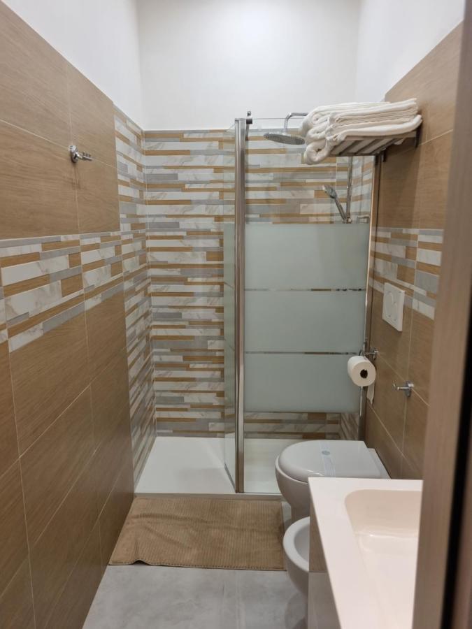 Locazione Turistica Adriatico Hotel Bari Buitenkant foto