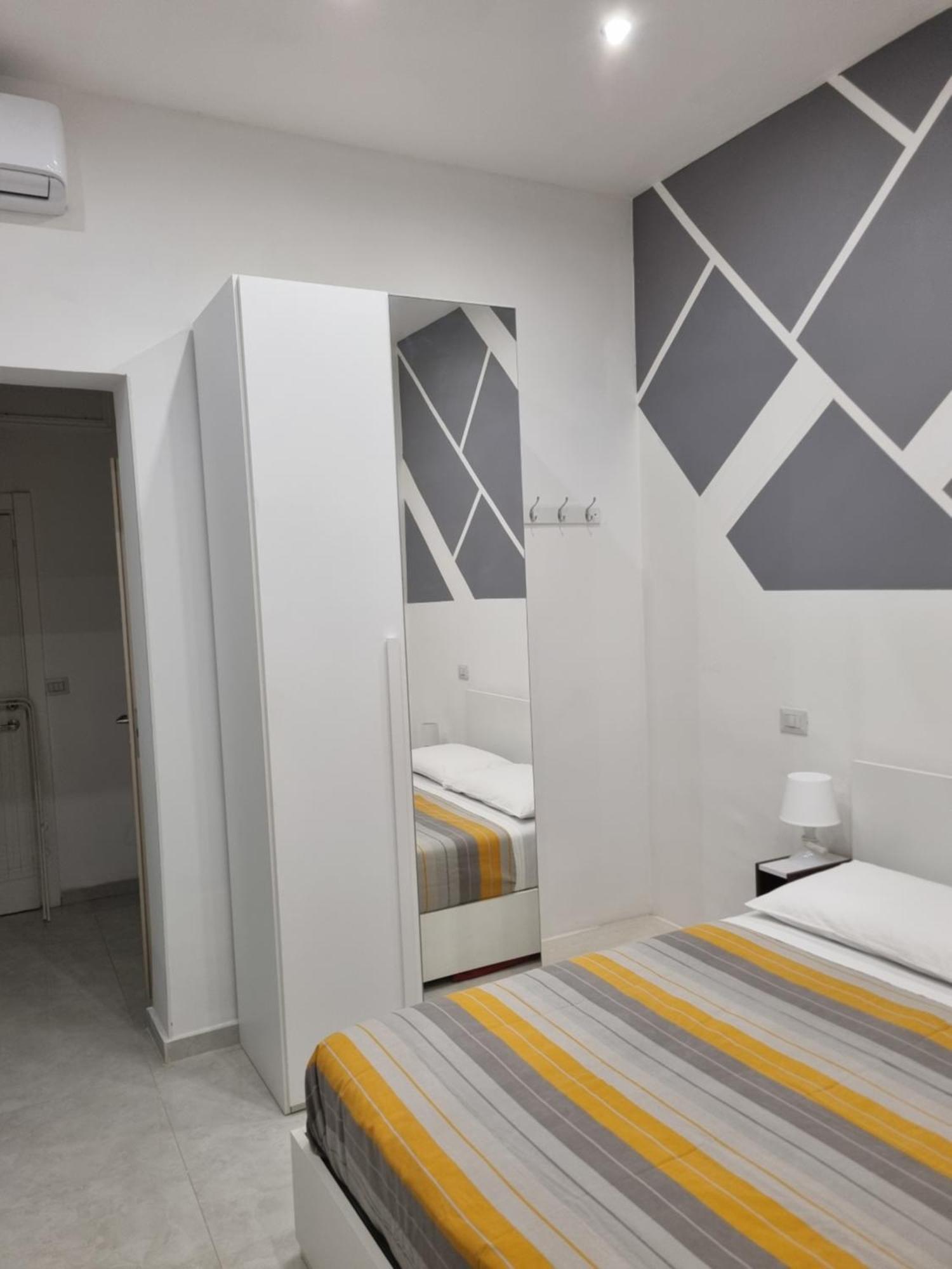 Locazione Turistica Adriatico Hotel Bari Buitenkant foto